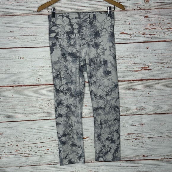 Lululemon Wunder Under HR Crop Dual Shibori Antique White Cement Grey Sz 6 - Picture 3 of 12